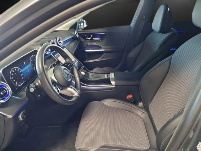 Mercedes-Benz C 200 AVANTGARDE C 200 d Estate