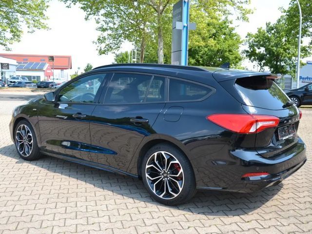Ford Focus ST Line Wagon