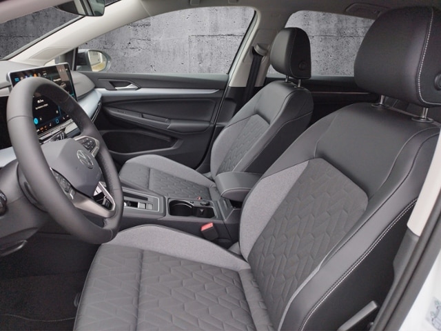 Volkswagen Golf 1.5 eTSI DSG Golf VIII