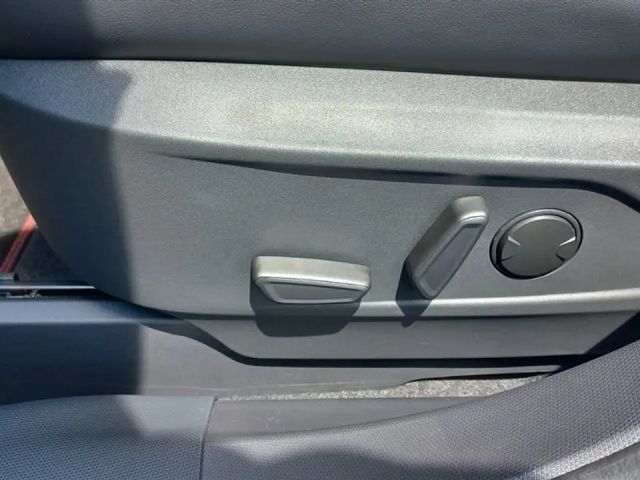 Ford Mustang Mach-E AWD Standard range