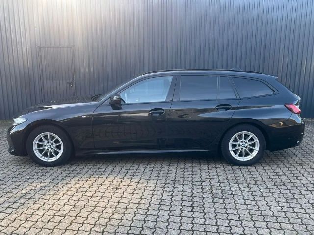 BMW 318 318i M-Sport Touring