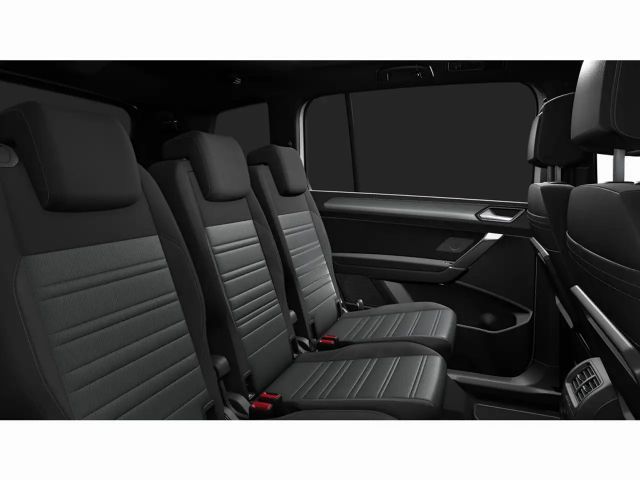 Volkswagen Touran 1.5 TSI DSG R-Line