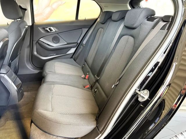 BMW 116 116i Advantage pakket Sedan