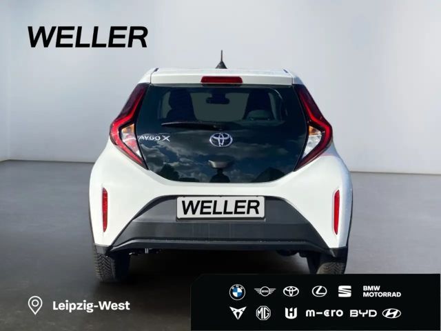 Toyota Aygo Hatchback Play X-play