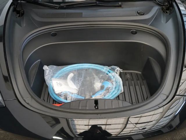 Tesla Model 3 AWD Long Range