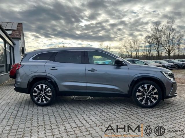 Renault Espace Hybrid Techno