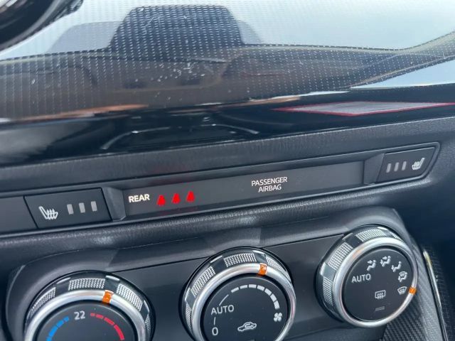 Mazda 2 1.5 Center-Line Convenience KLA/SH/PDC/LED