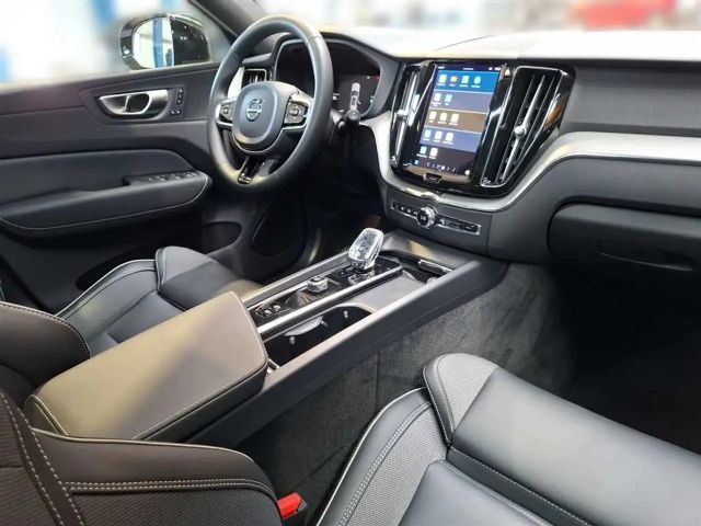 Volvo XC60 AWD Dark Plus Recharge