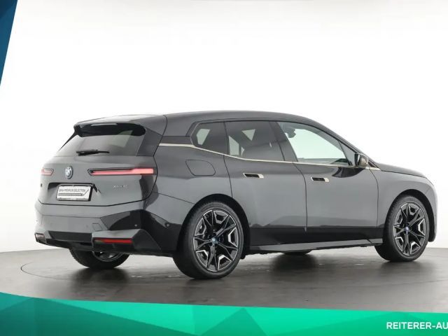 BMW iX xDrive40