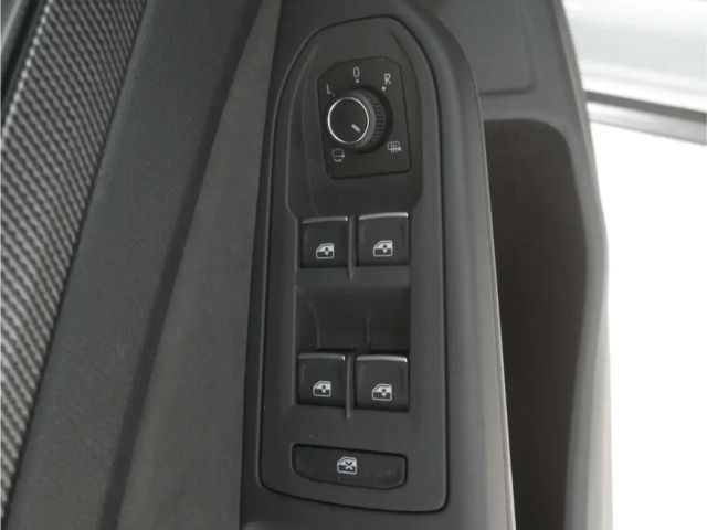 Volkswagen Golf 2.0 TSI DSG GTI Style