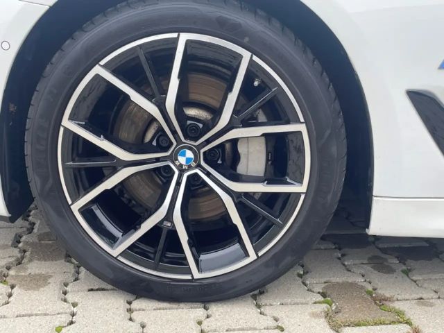 BMW 530 530i M-Sport Touring xDrive