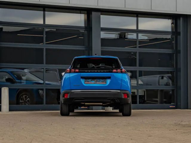 Peugeot 2008 100pk MT6 | Camera | Navi | Parkeers. a |  Carp...