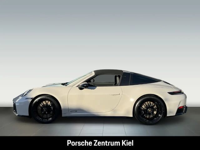 Porsche 992 4 Coupé GTS Targa