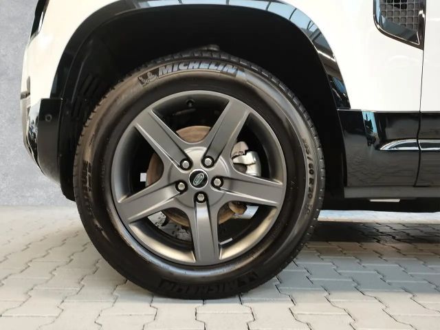 Land Rover Defender 90 D200 Dynamic SE