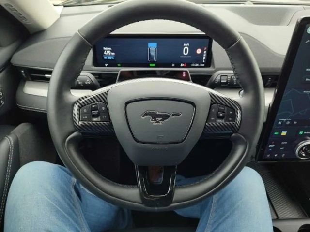 Ford Mustang Mach-E NAVI,LEDER,Klimaaut.,RFK 360 ,Tem Digitales Cockpi