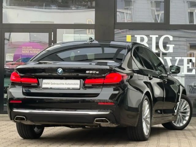 BMW 530 530e Sedan