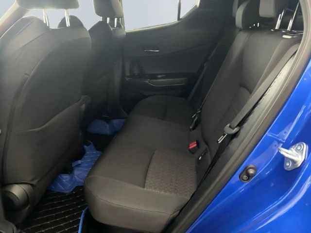 Toyota C-HR Hybride Team D