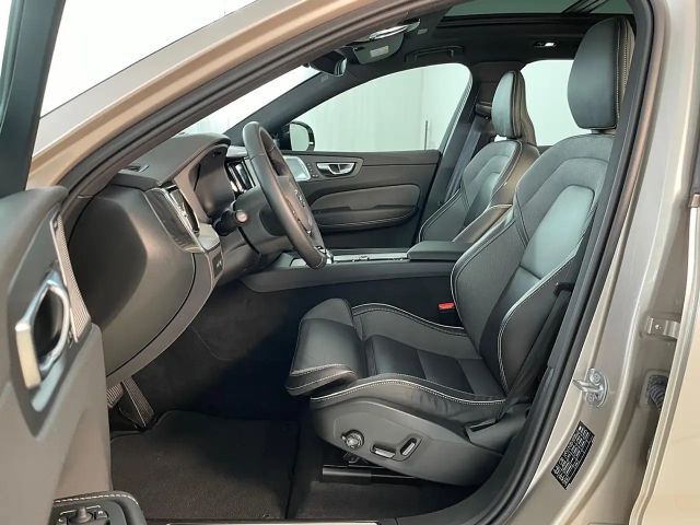 Volvo XC60 AWD Dark T6 Ultra