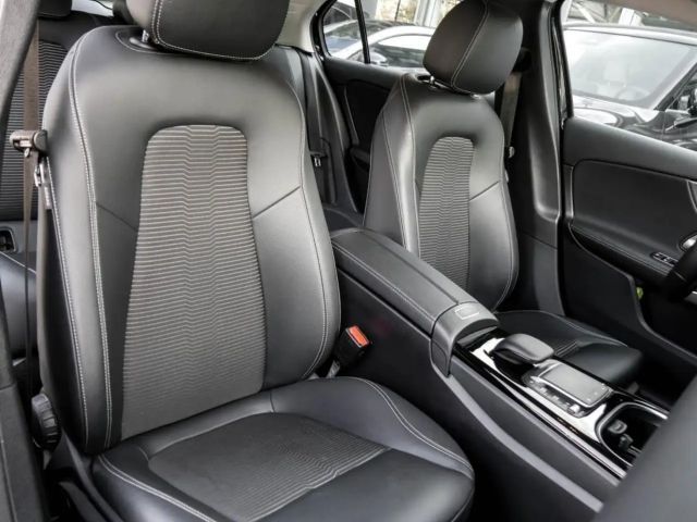 Mercedes-Benz A 180 Progressive