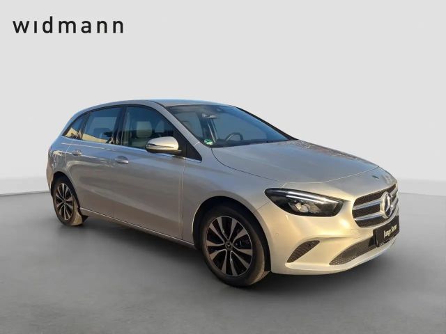 Mercedes-Benz B 250 B 250 e Style