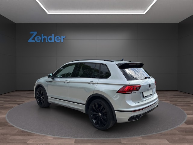 Volkswagen Tiguan Tiguan R-Line 2.0 l TDI SCR DSG AHK, Navi, Blac...