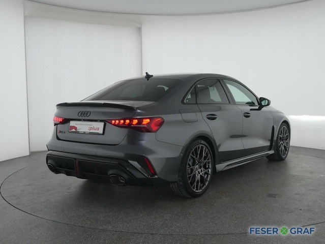 Audi RS3 Quattro S-Tronic Sedan