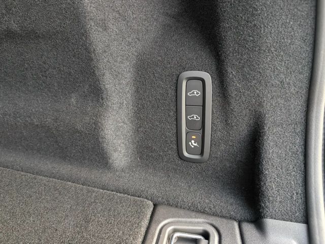 Volvo XC60 AWD Dark Ultimate