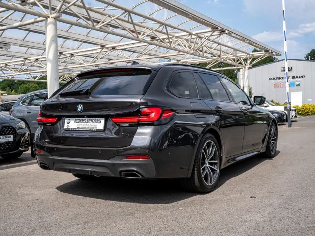 BMW 520 520d M-Sport Touring