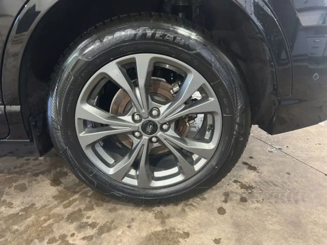 Ford Kuga Plug in Hybrid ST Line X