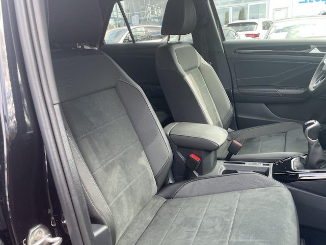 Volkswagen T-Roc R-Line Style