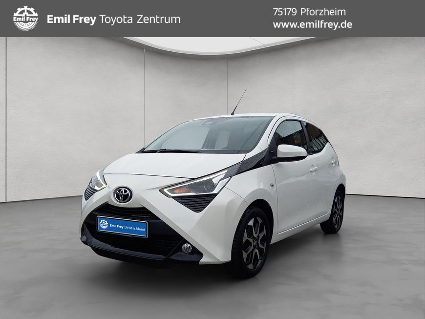 Toyota Aygo Hatchback Play Plus X-play