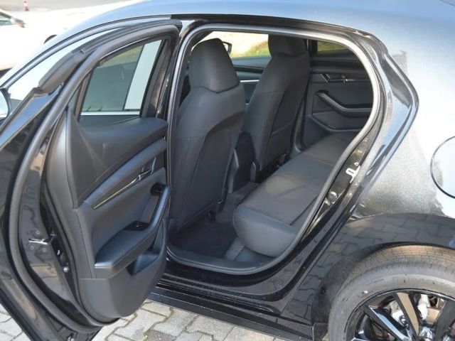 Mazda 3 Exclusive-line