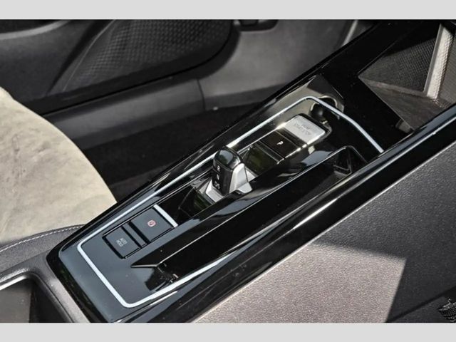 Volkswagen Golf DSG Golf VIII Style Variant