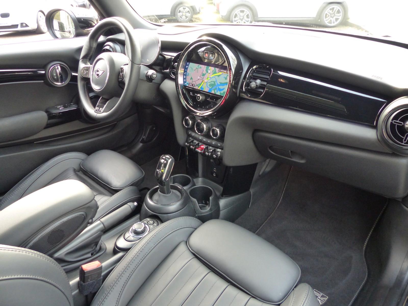 MINI Cooper Aut. Yours Trim, Leder,Navi,Panoramadach