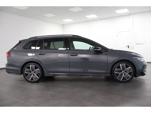 Volkswagen Golf 2.0 TDI Golf VIII R-Line Variant