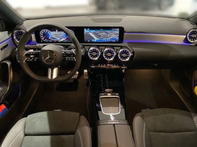 Mercedes-Benz A 200 AMG Line