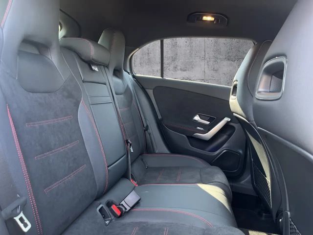 Mercedes-Benz A 200 AMG Line