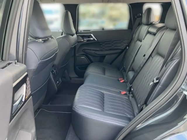 Mitsubishi Outlander 4WD PHEV