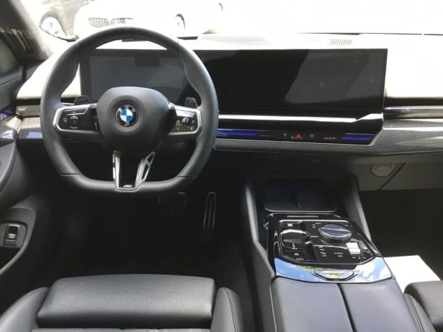 BMW 520 520d M-Sport Touring