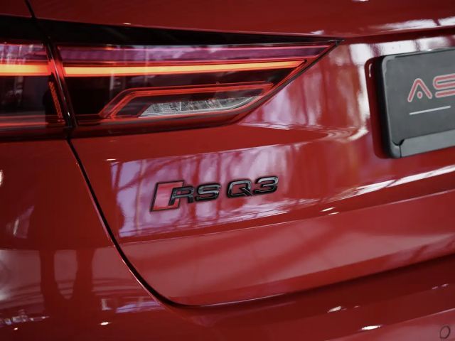 Audi RS Q3 Quattro