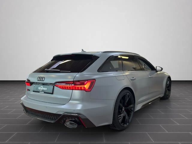 Audi RS6 Advance