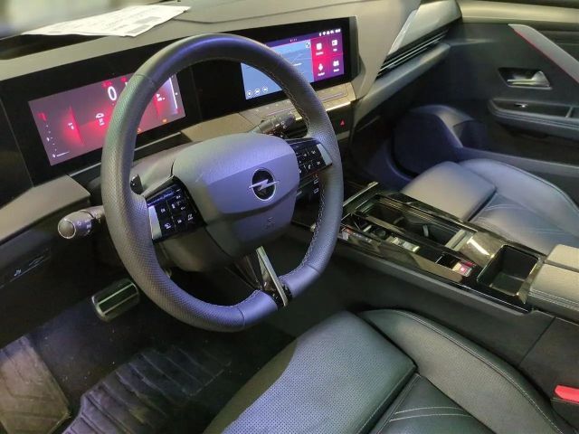 Opel Astra Sports Tourer Ultimate