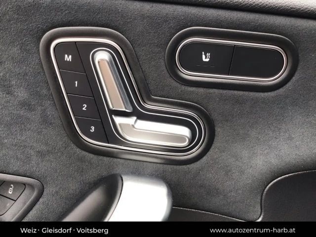 Mercedes-Benz A 180 A 180 d AMG Line