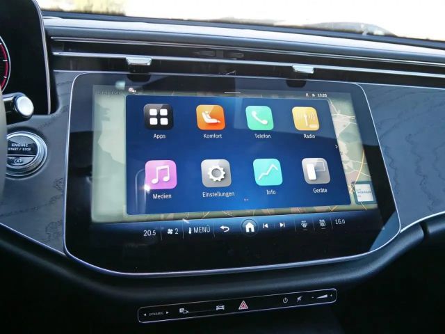 Mercedes-Benz E 220 AVANTGARDE E 220 d Sedan