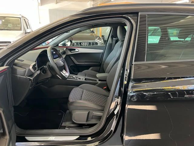 Seat Leon 1.5 eTSI FR-lijn Sportstourer