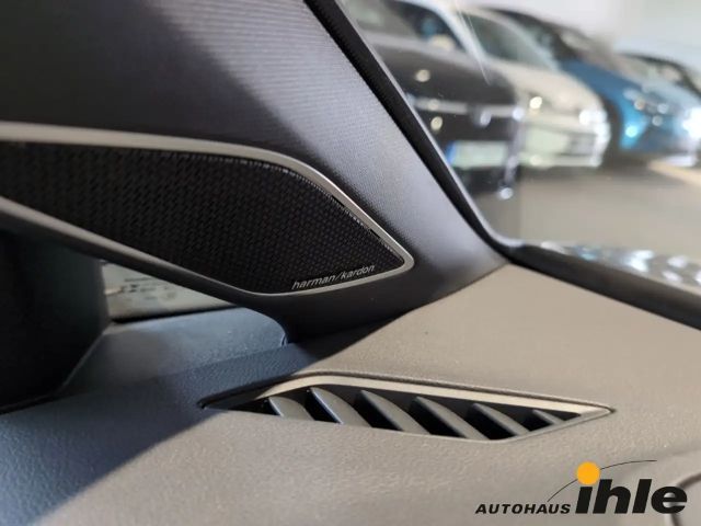 Volkswagen Golf DSG GTI Golf VIII Style