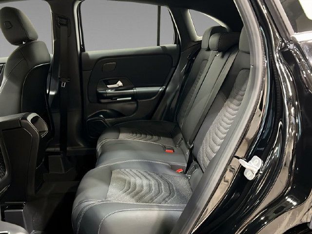 Mercedes-Benz GLA 200 GLA 200 d