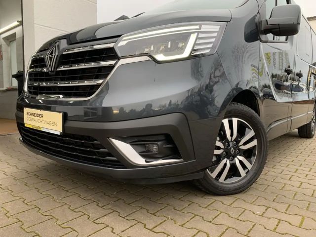Renault Trafic Blue Grand Spaceclass