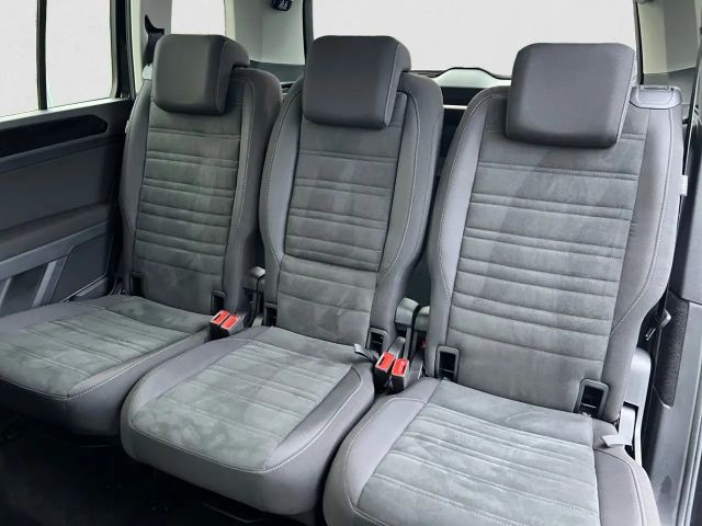 Volkswagen Touran DSG Highline R-Line