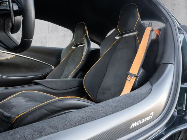 McLaren Artura MSO XP Green, Technology Pack, Black Pack